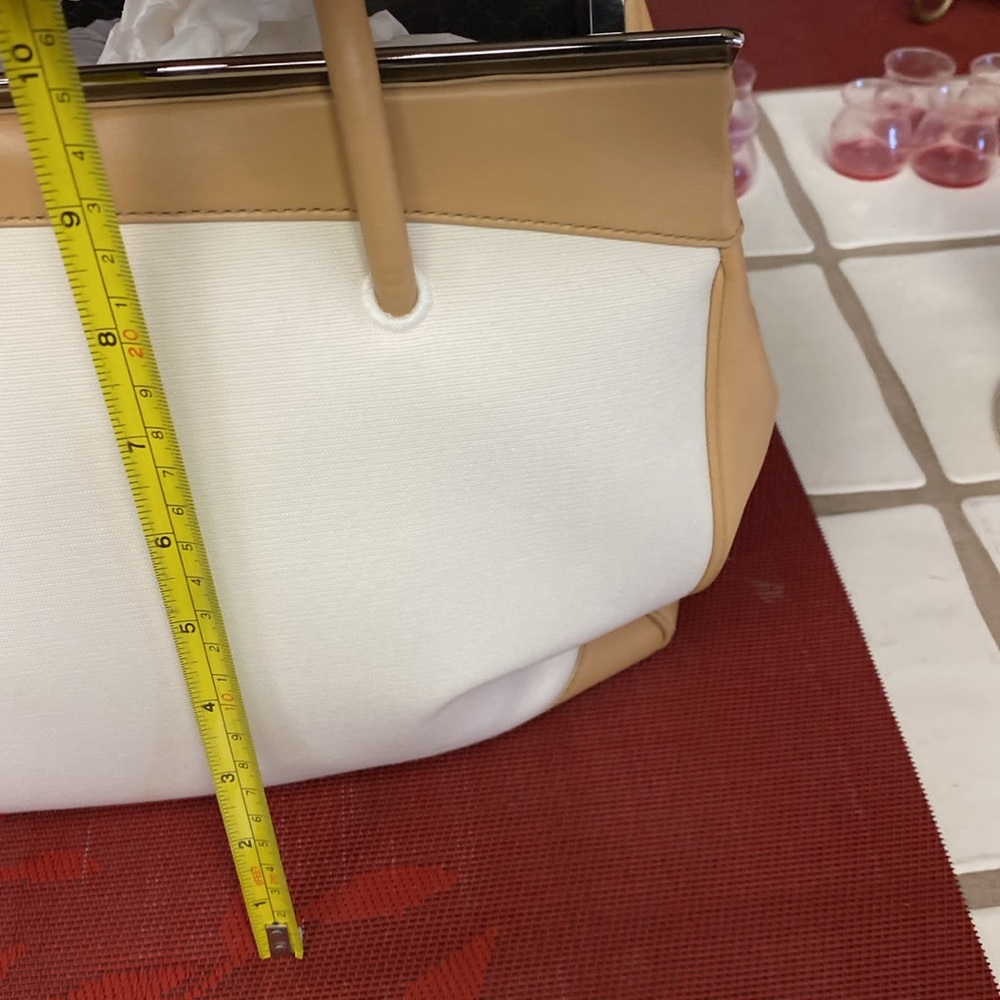 Gucci Handbag - Picture 12 of 14